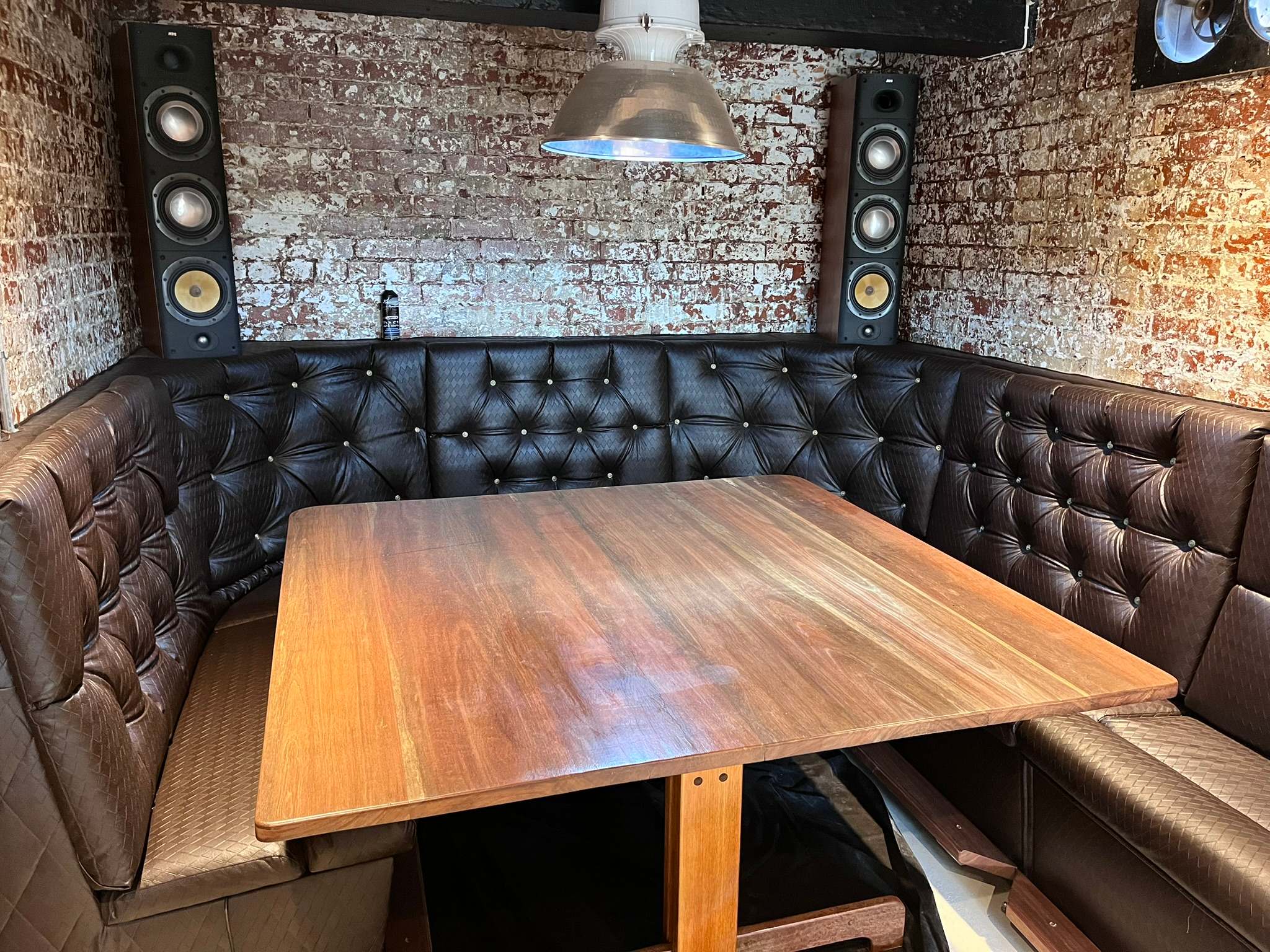 DG Technologies heritage entertainment room build detail: Finished Seating Area