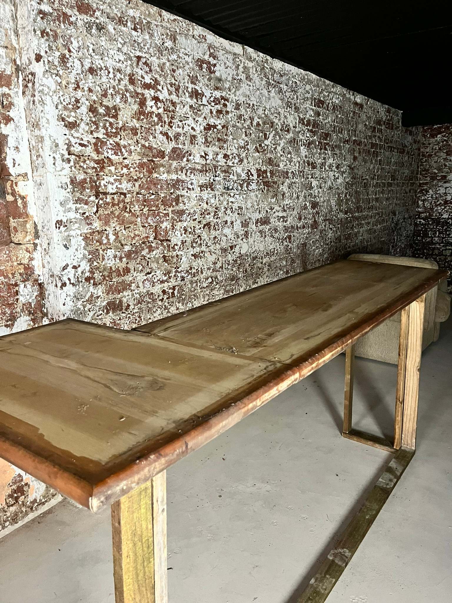 DG Technologies heritage entertainment room build detail: Reclaimed Yellowwood Bar Counter