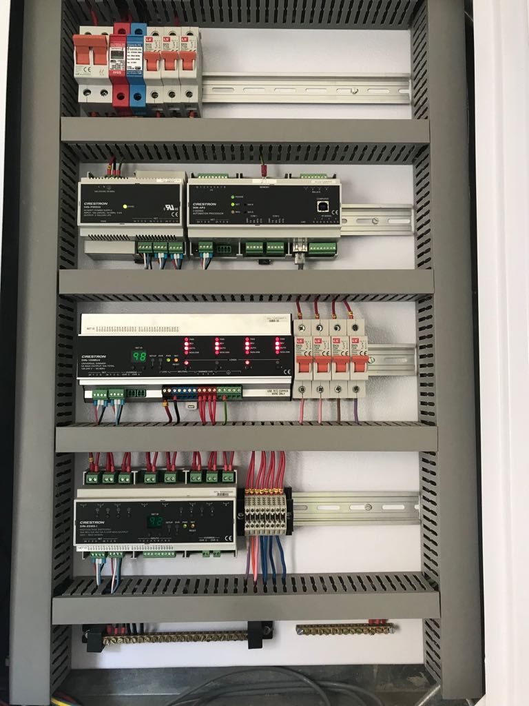 Crestron db