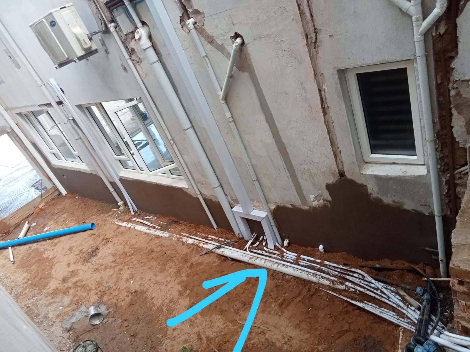tons of conduit outside, this is why you have to plan ahead